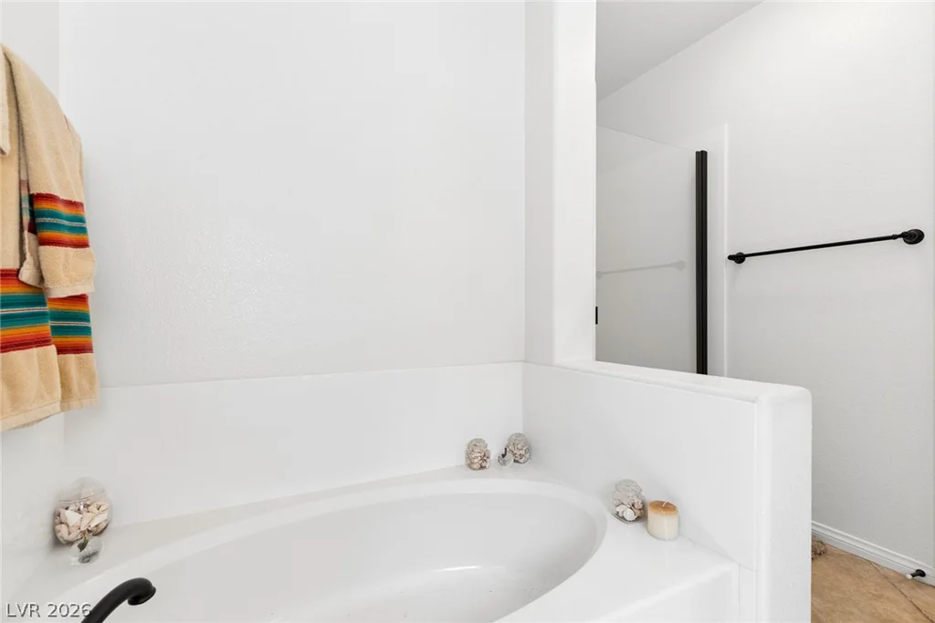 6229 White Point, Las Vegas, NV 89139
