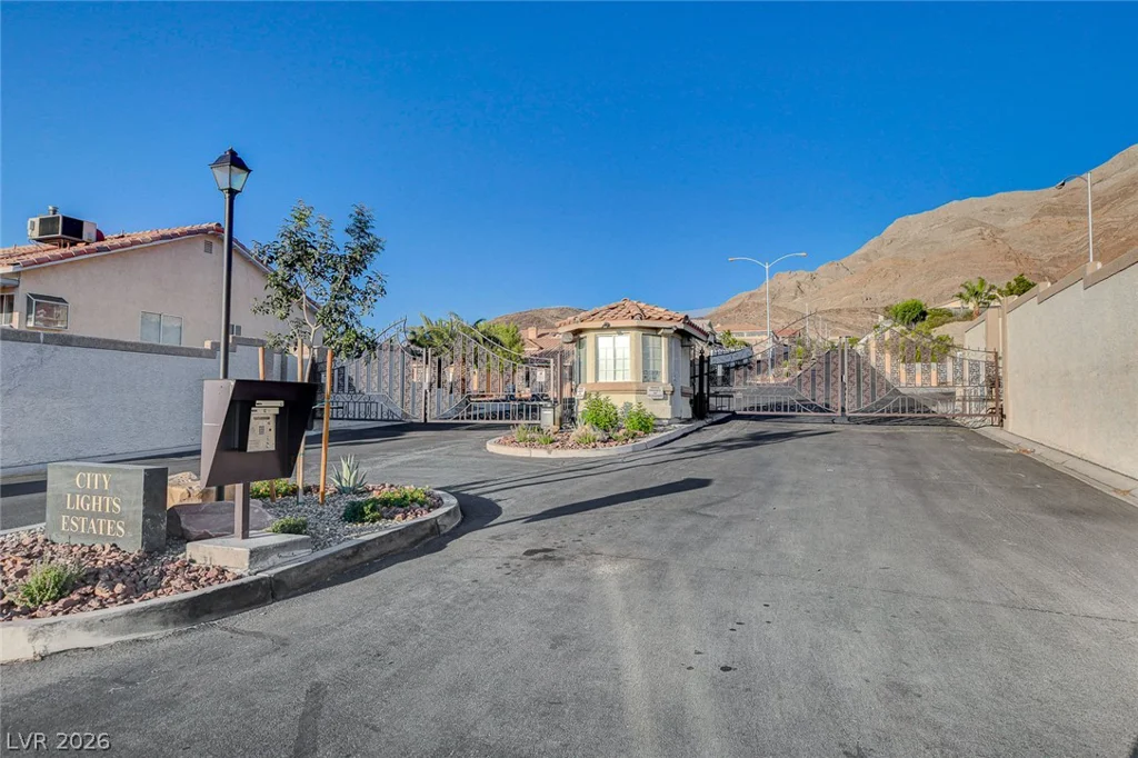 1941 Napoleon, Las Vegas, NV 89156