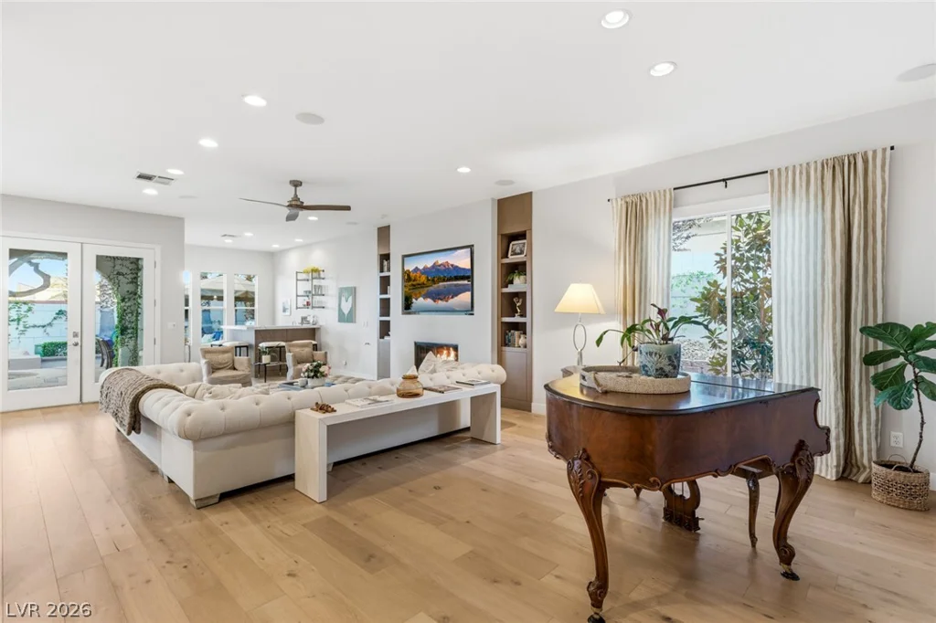 10817 BERINGER, Las Vegas, NV 89144