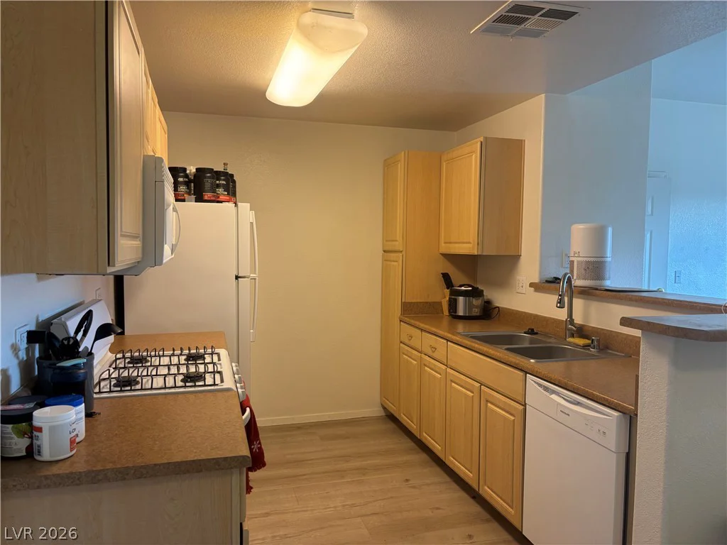 8250 Grand Canyon, Las Vegas, NV 89166