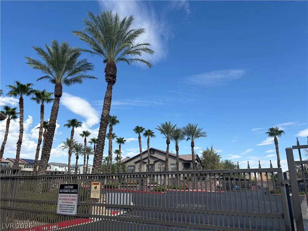8250 Grand Canyon, Las Vegas, NV 89166