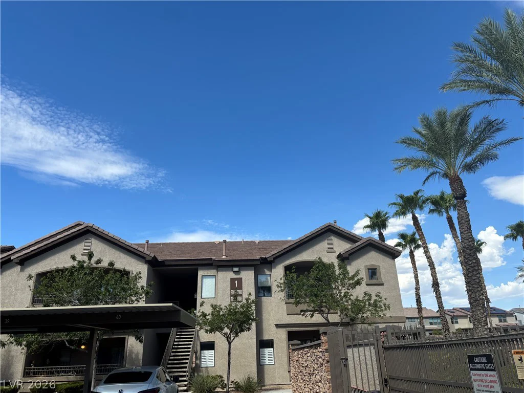 8250 Grand Canyon, Las Vegas, NV 89166
