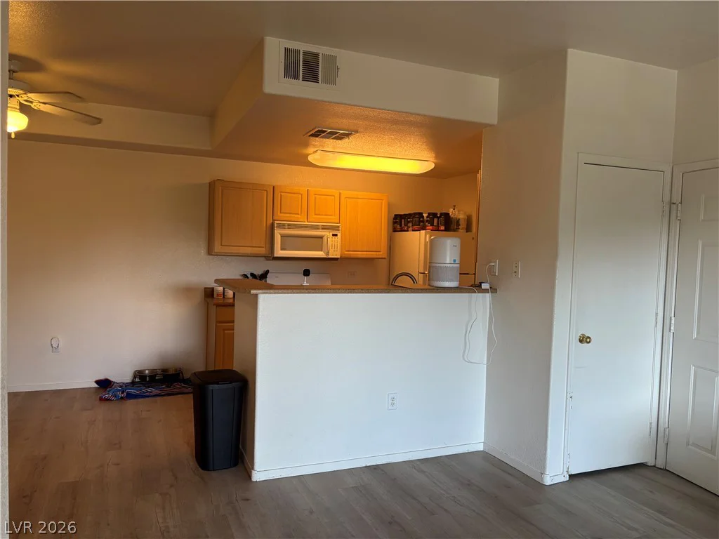 8250 Grand Canyon, Las Vegas, NV 89166