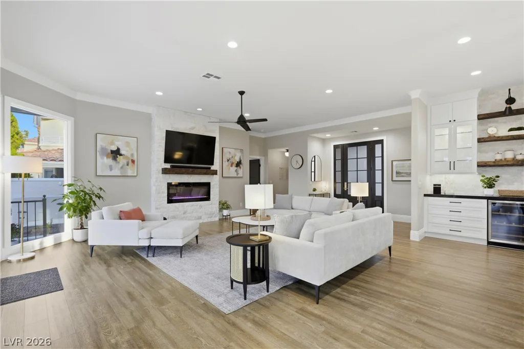 8912 Rainbow Ridge, Las Vegas, NV 89117