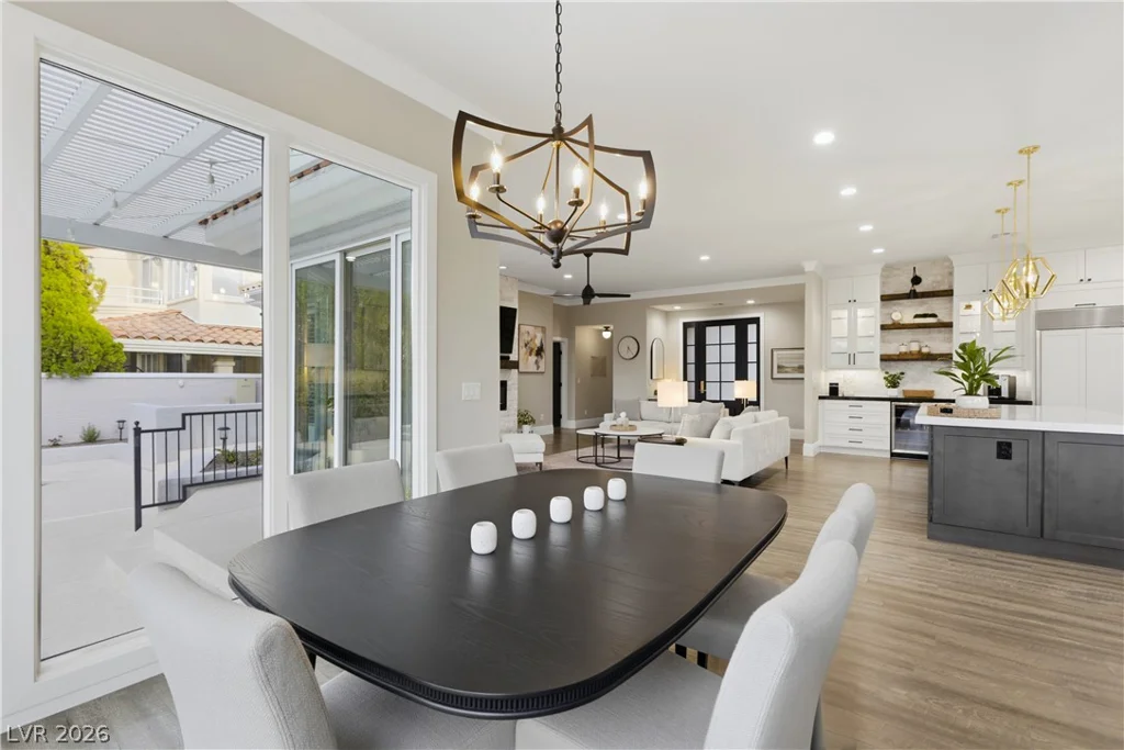 8912 Rainbow Ridge, Las Vegas, NV 89117