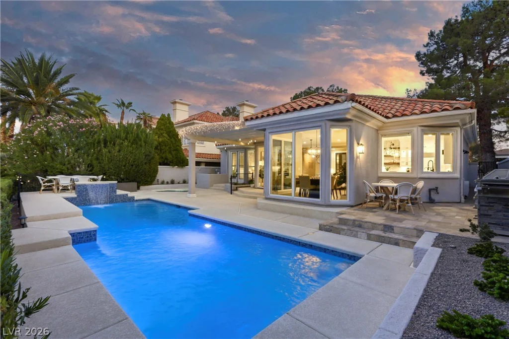 8912 Rainbow Ridge, Las Vegas, NV 89117