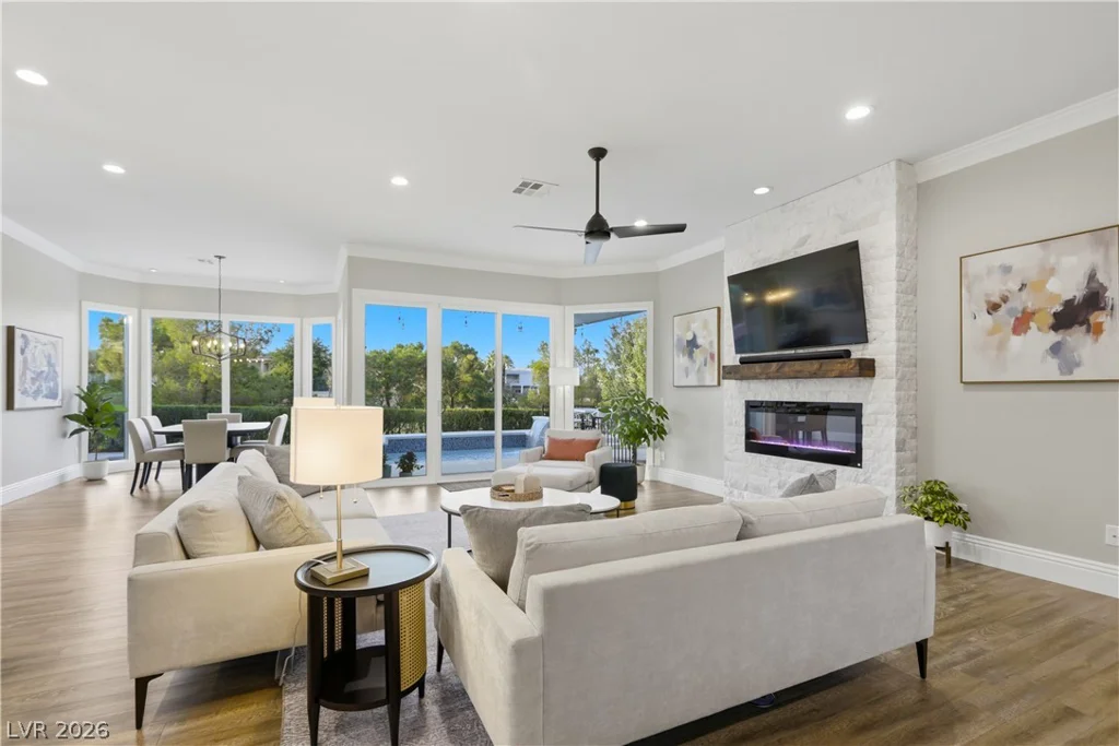 8912 Rainbow Ridge, Las Vegas, NV 89117