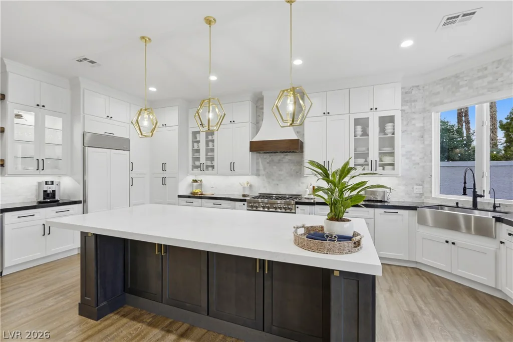 8912 Rainbow Ridge, Las Vegas, NV 89117