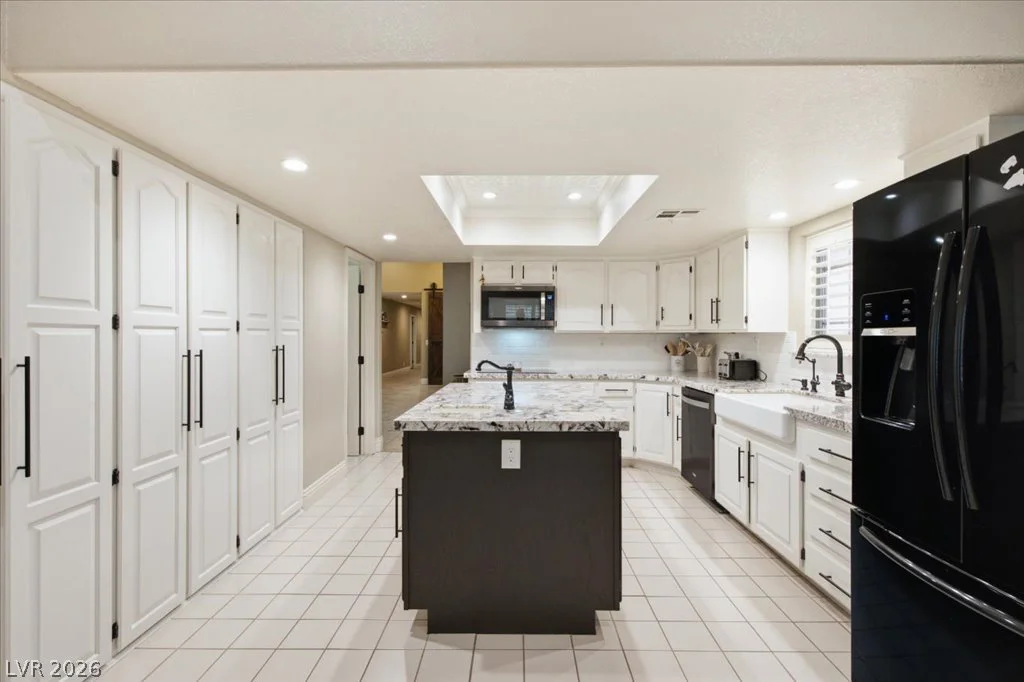 6191 Lindell, Las Vegas, NV 89118