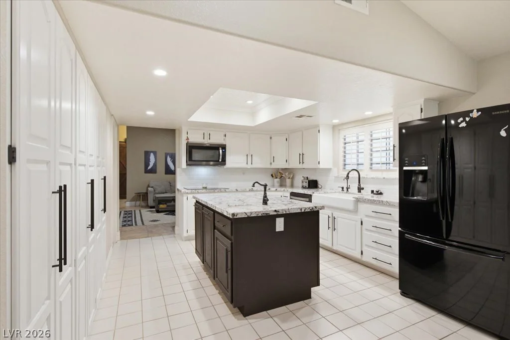 6191 Lindell, Las Vegas, NV 89118