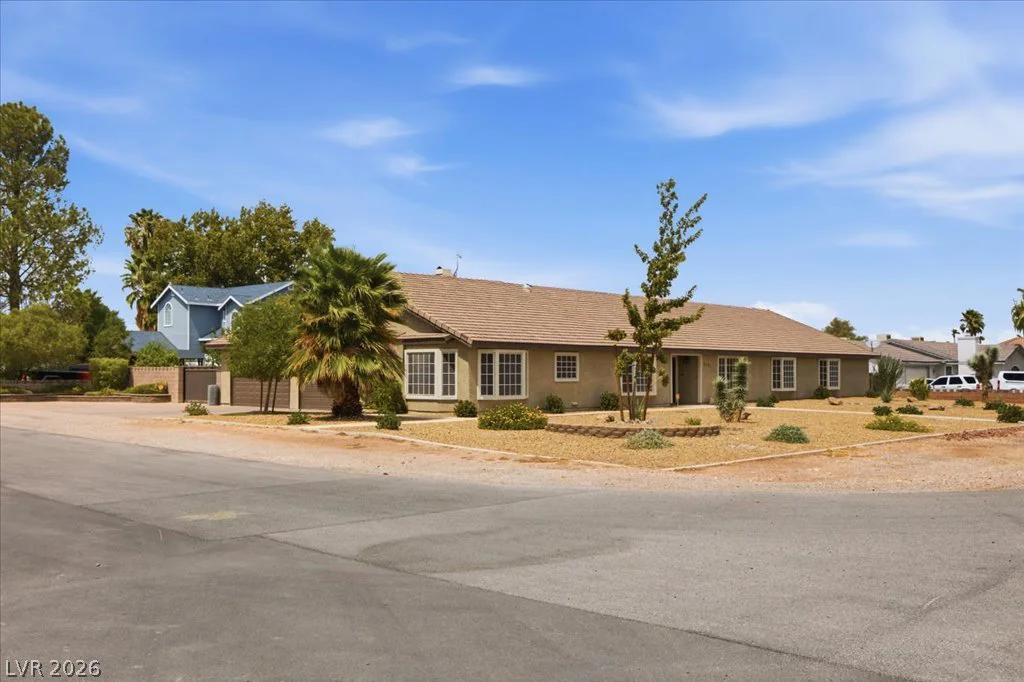6191 Lindell, Las Vegas, NV 89118