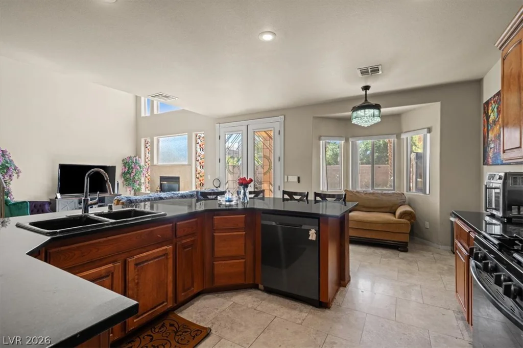 7617 Montblanc, Las Vegas, NV 89129