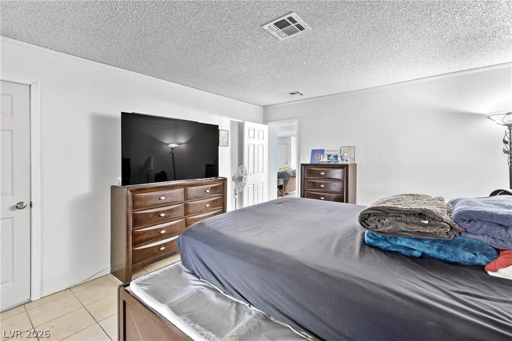 2412 Cherrywood, Las Vegas, NV 89108