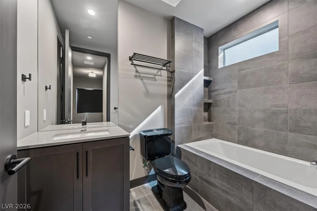 5 Promenade Isle, Henderson, NV 89011