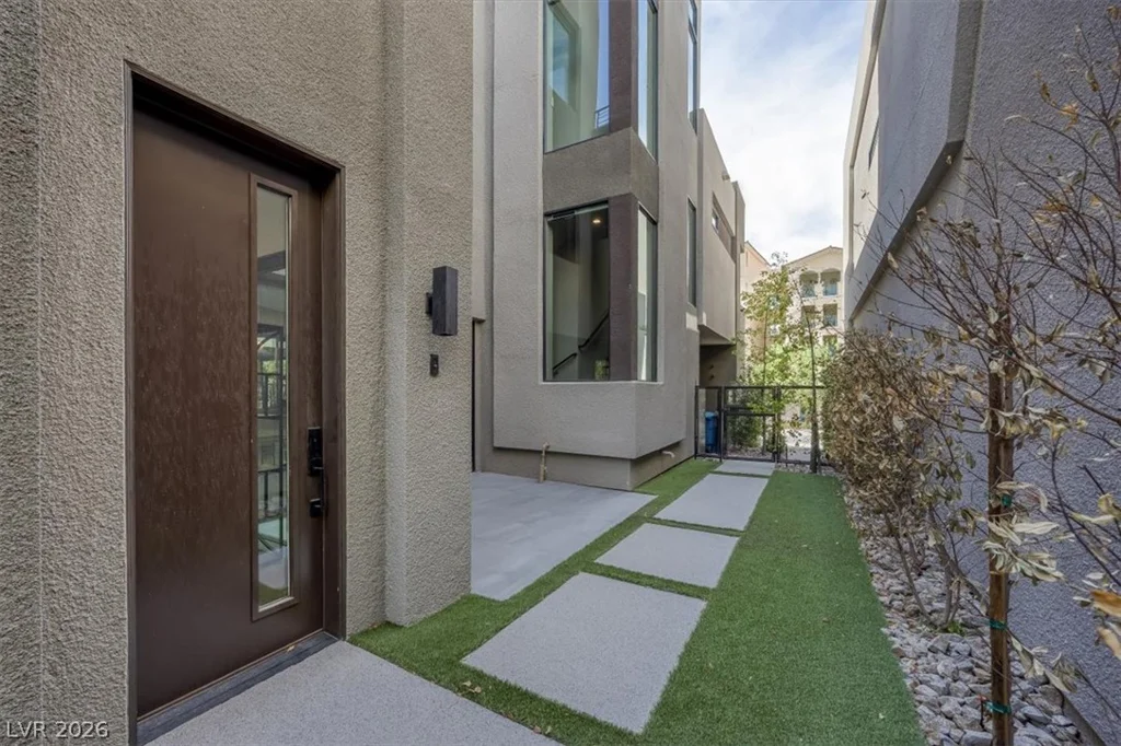 5 Promenade Isle, Henderson, NV 89011