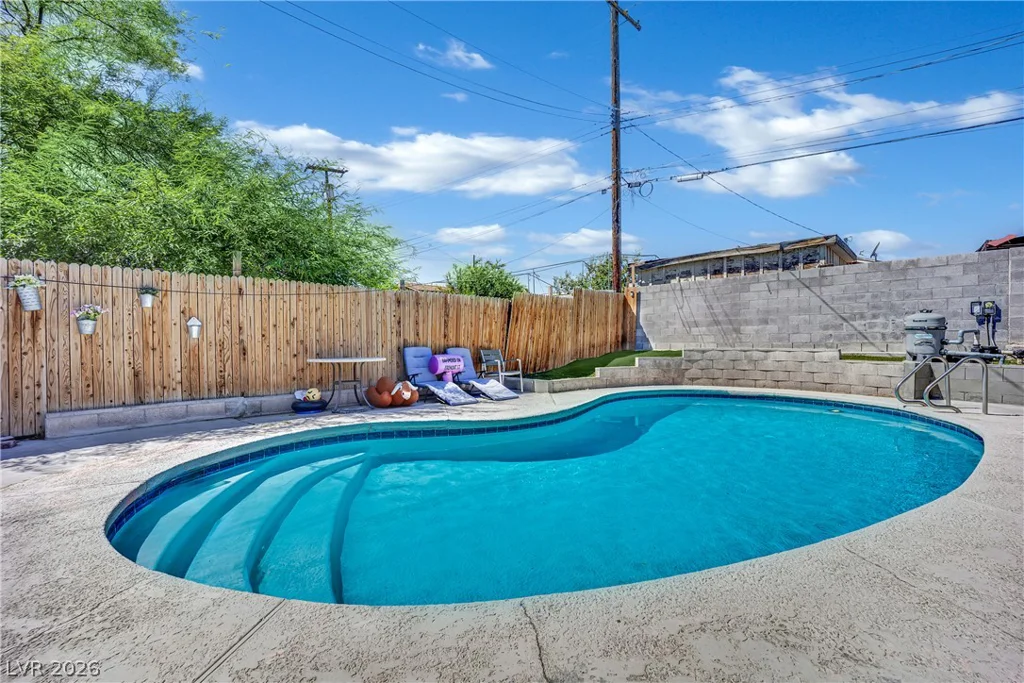 805 19th, Las Vegas, NV 89101