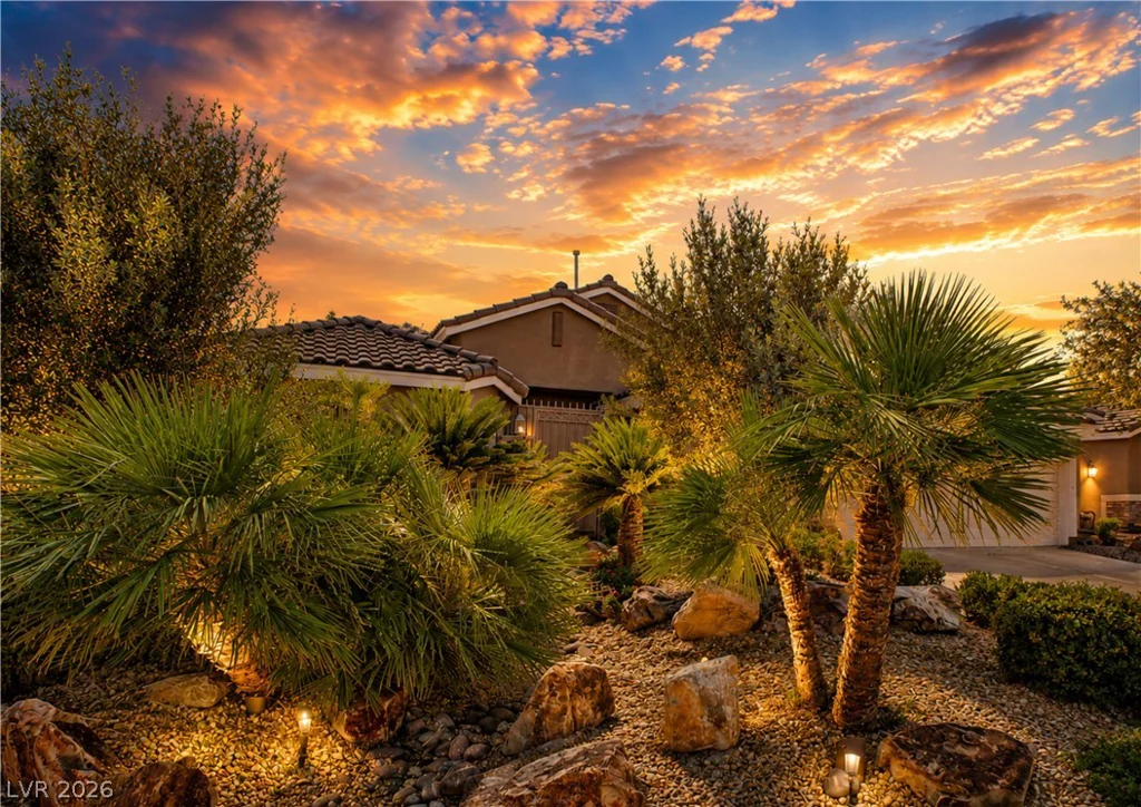 8317 Jeremiahs Lodge, Las Vegas, NV 89131