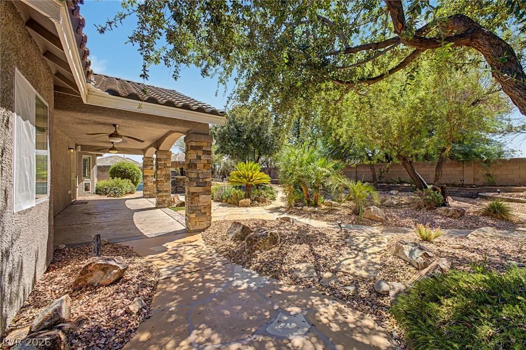 8317 Jeremiahs Lodge, Las Vegas, NV 89131
