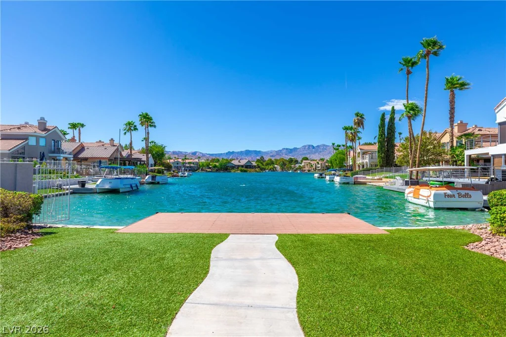 3056 Yankee Clipper, Las Vegas, NV 89117