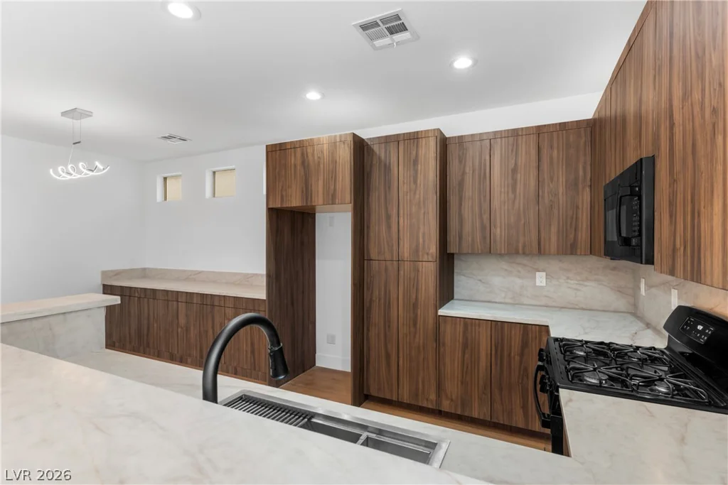 5225 Chilie Verde, North Las Vegas, NV 89031