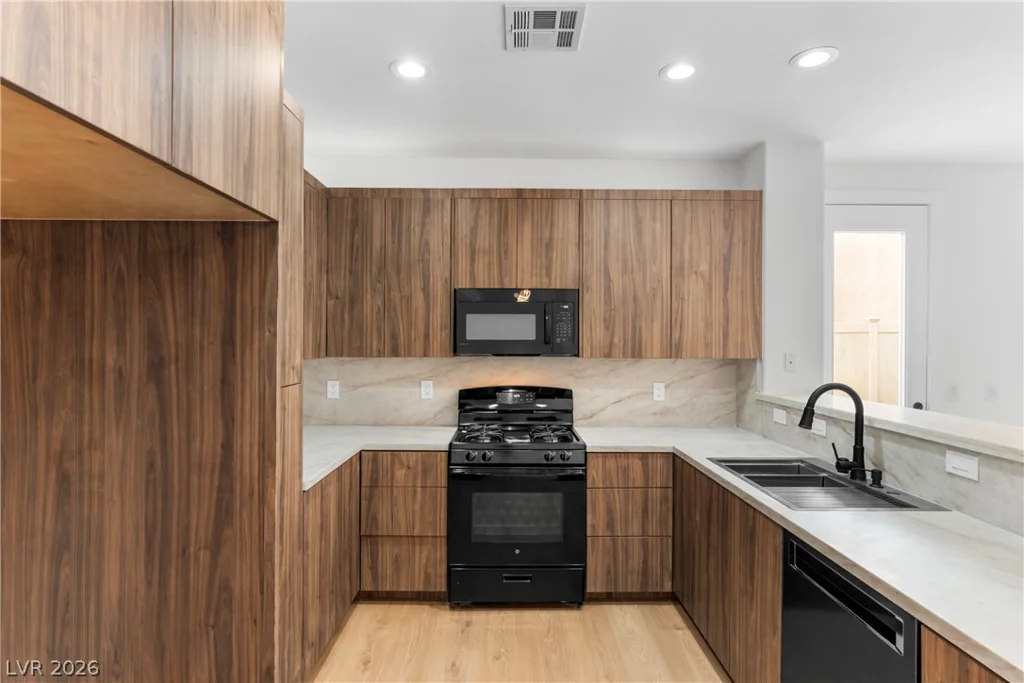 5225 Chilie Verde, North Las Vegas, NV 89031