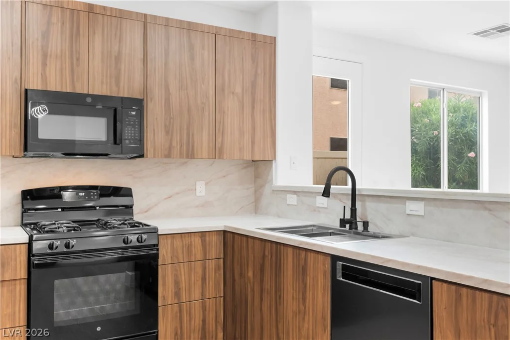 5225 Chilie Verde, North Las Vegas, NV 89031