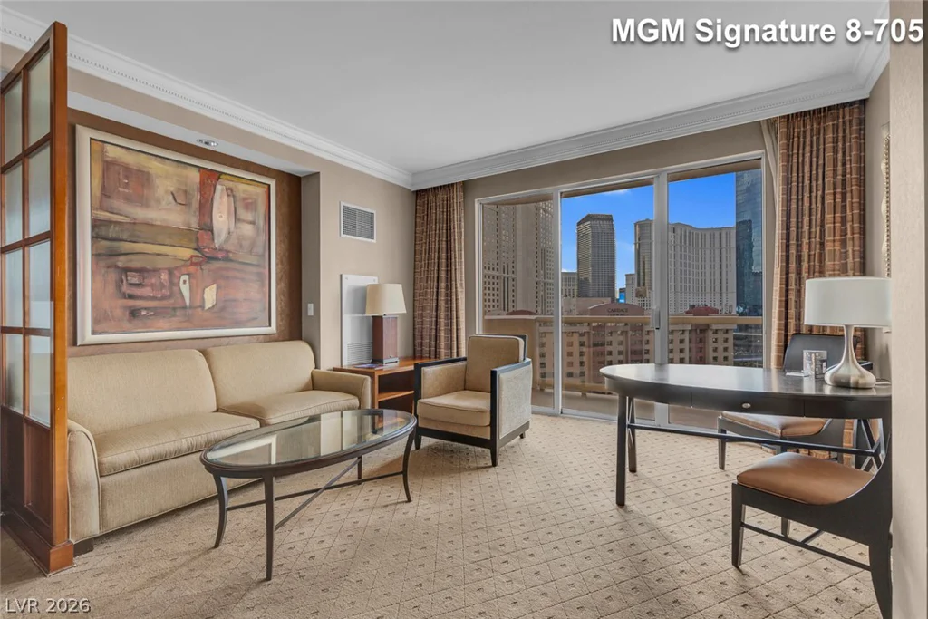 135 Harmon, Las Vegas, NV 89109