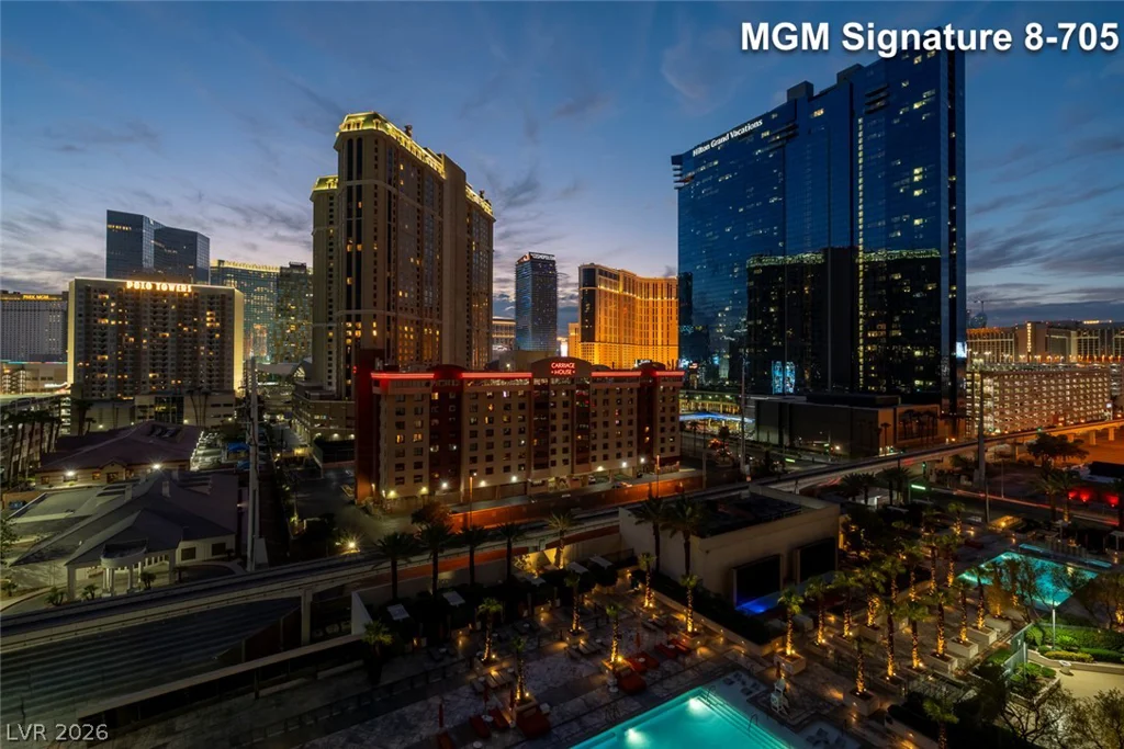 135 Harmon, Las Vegas, NV 89109