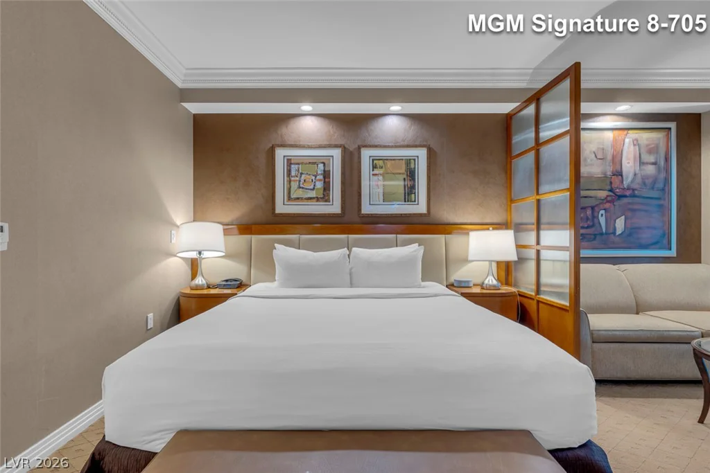 135 Harmon, Las Vegas, NV 89109