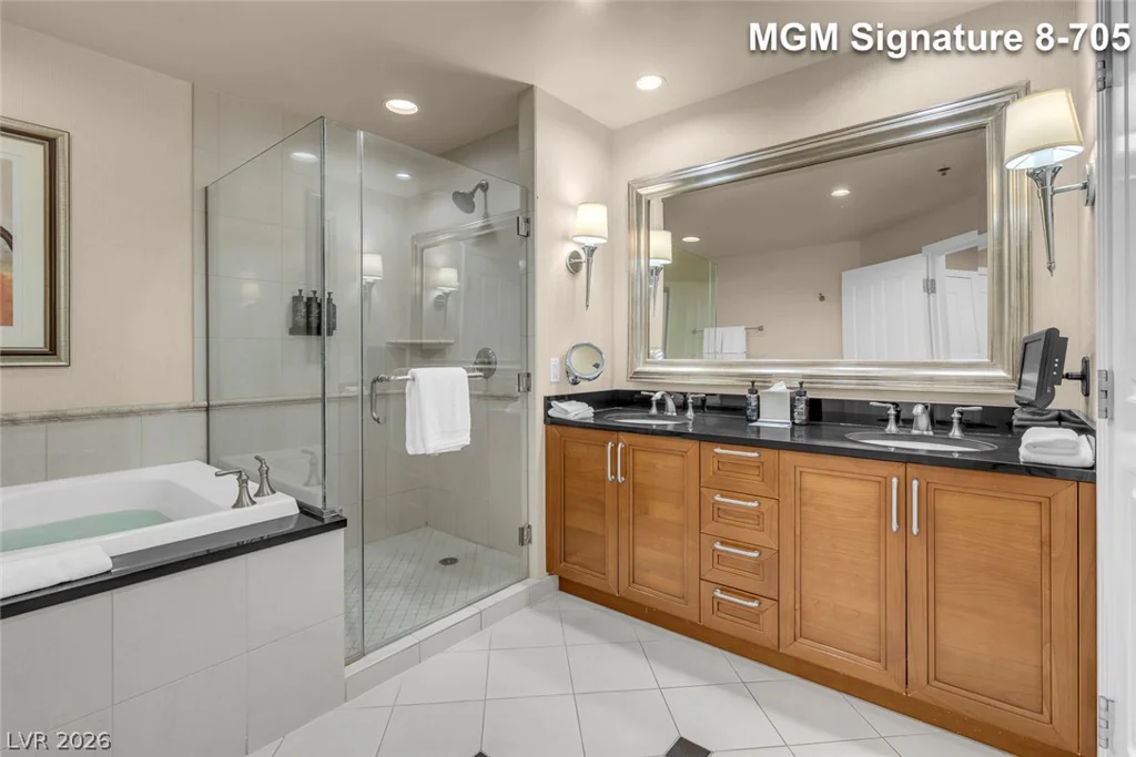 135 Harmon, Las Vegas, NV 89109