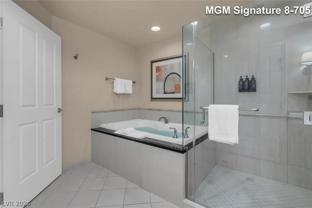 135 Harmon, Las Vegas, NV 89109