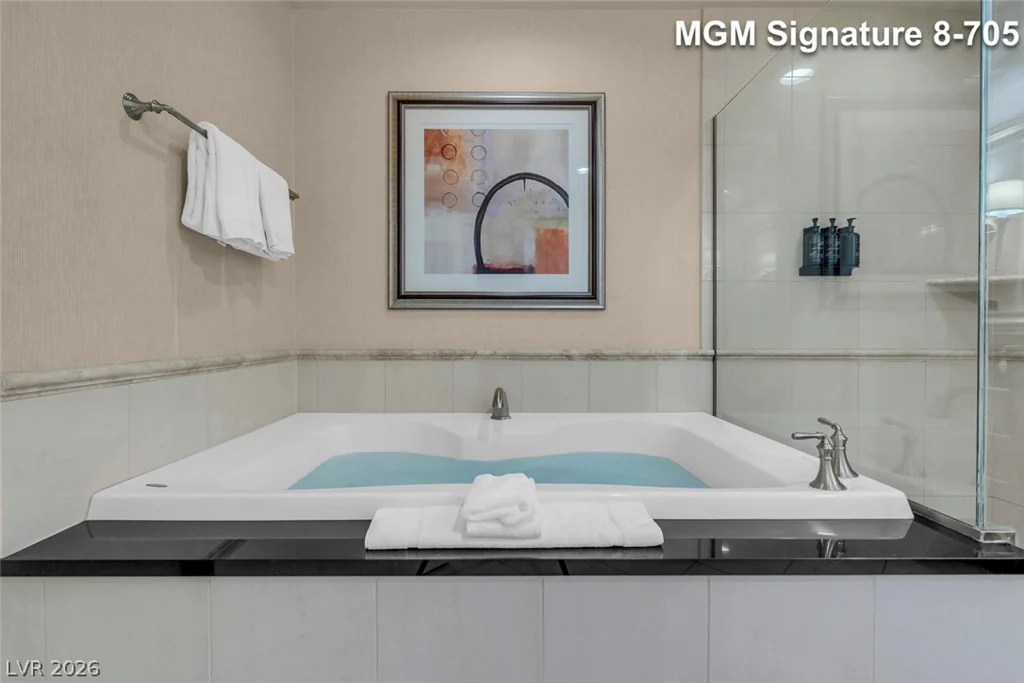 135 Harmon, Las Vegas, NV 89109