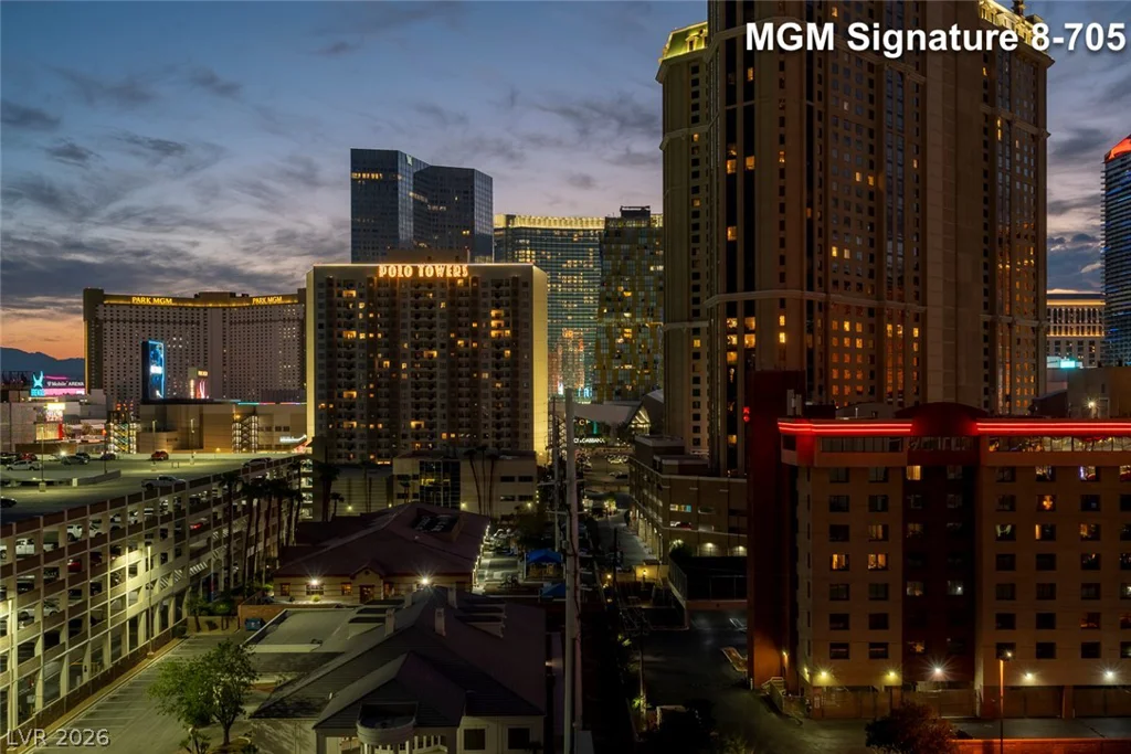 135 Harmon, Las Vegas, NV 89109