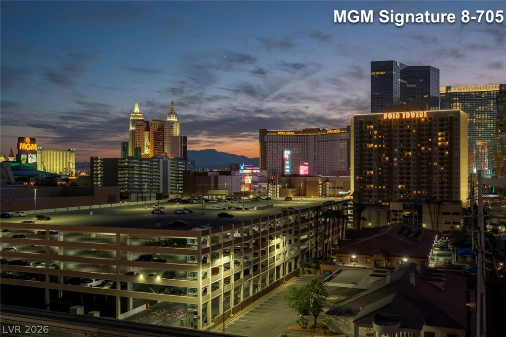 135 Harmon, Las Vegas, NV 89109