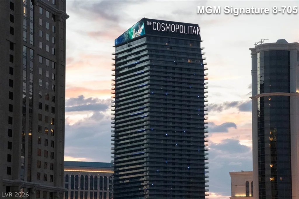 135 Harmon, Las Vegas, NV 89109