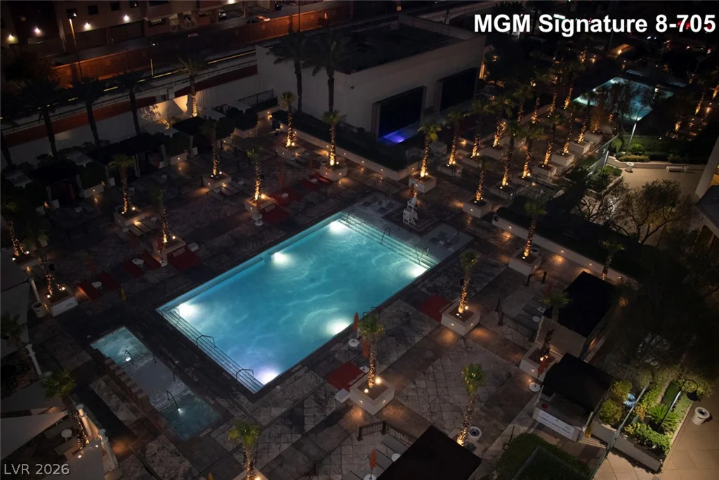 135 Harmon, Las Vegas, NV 89109