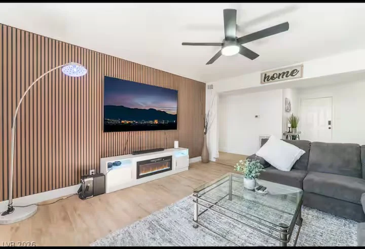 3101 Kings, Las Vegas, NV 89102