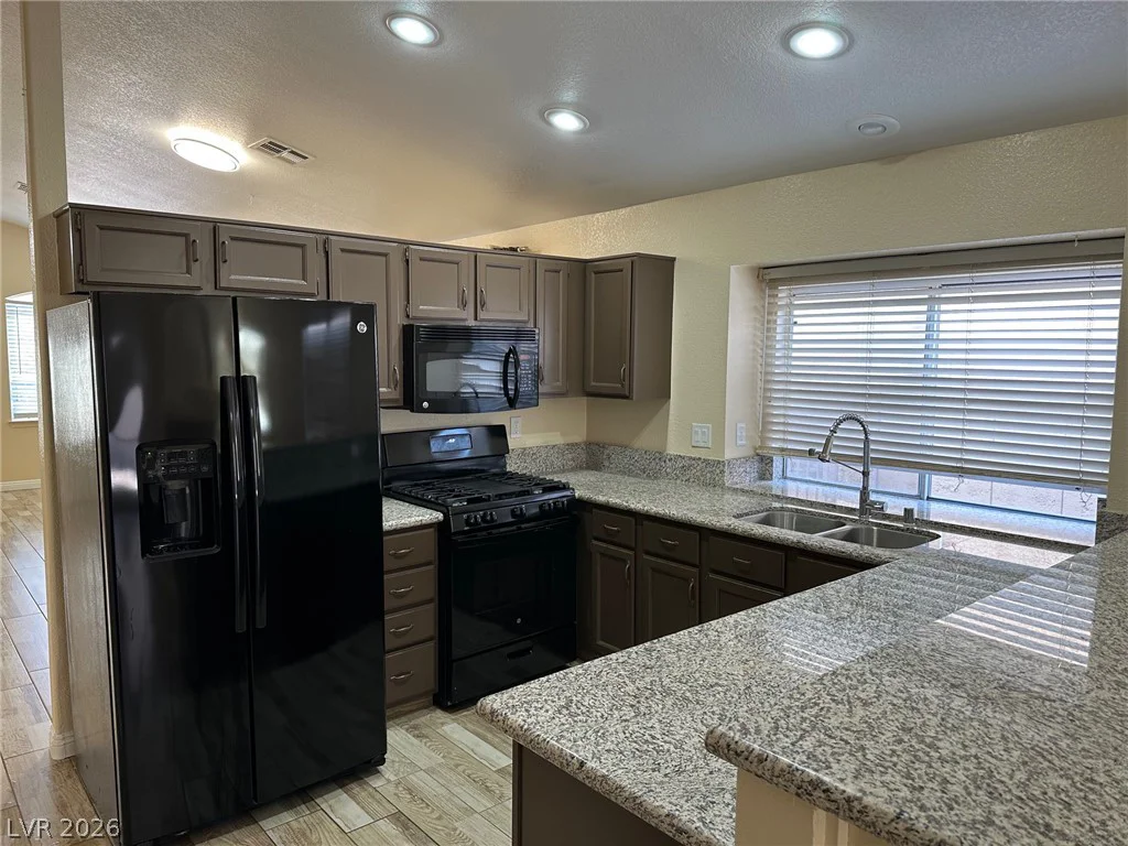 2113 Feather Bush, Henderson, NV 89074