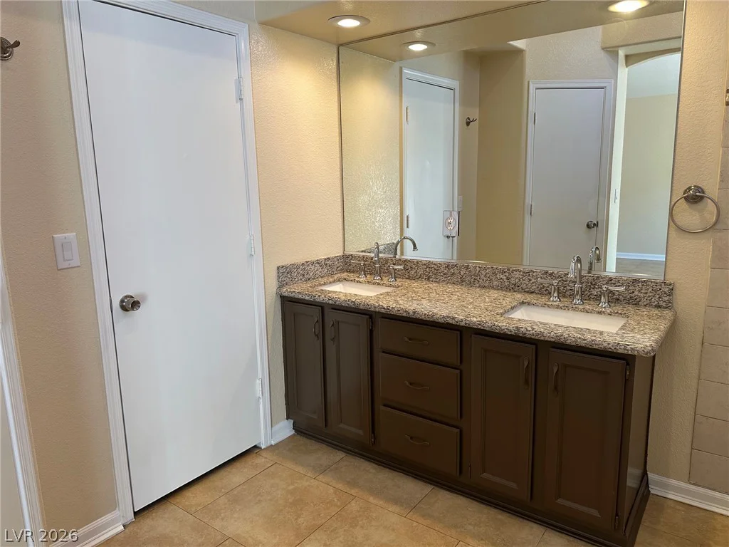 2113 Feather Bush, Henderson, NV 89074