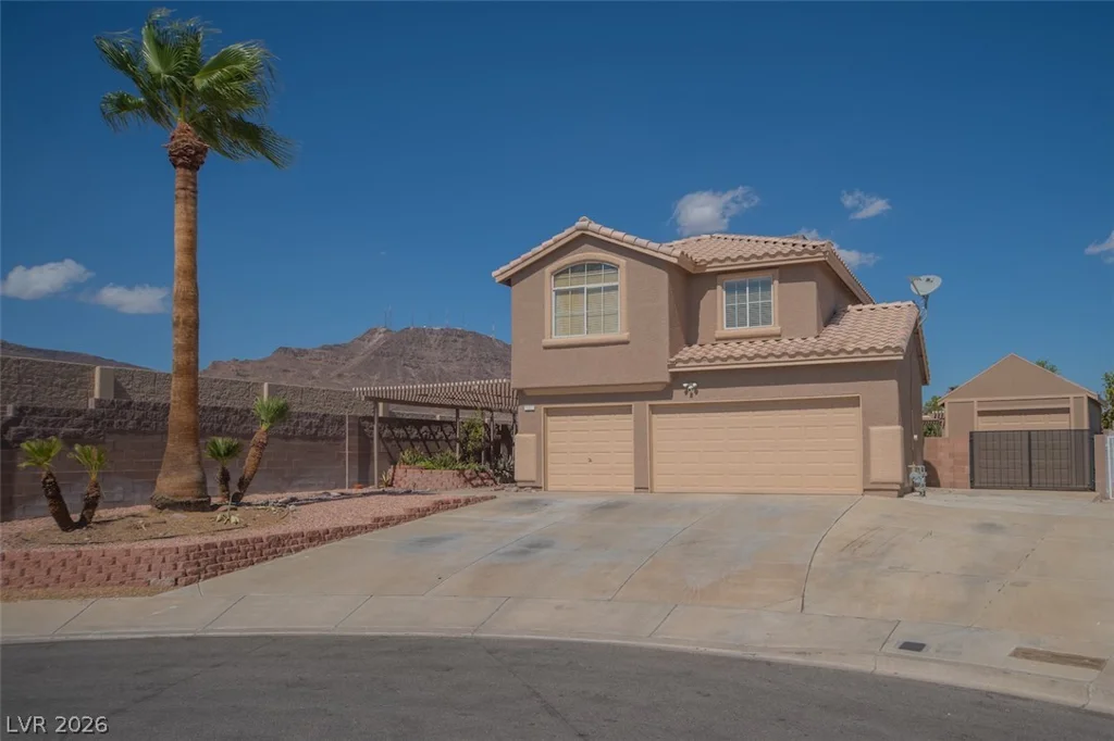121 Heather, Henderson, NV 89002