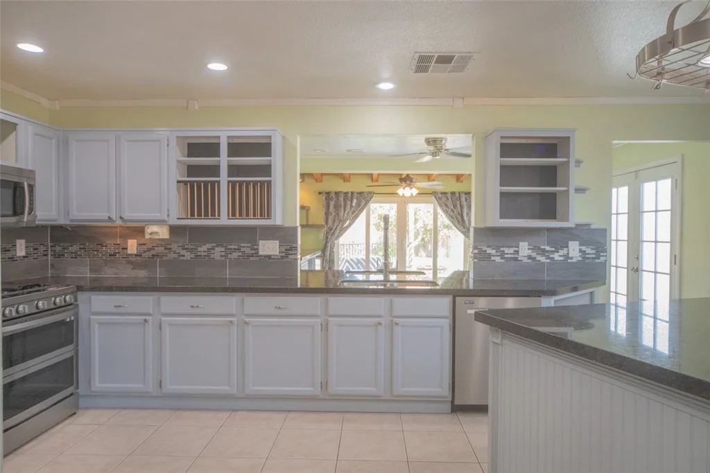 121 Heather, Henderson, NV 89002