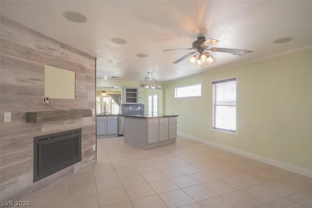 121 Heather, Henderson, NV 89002