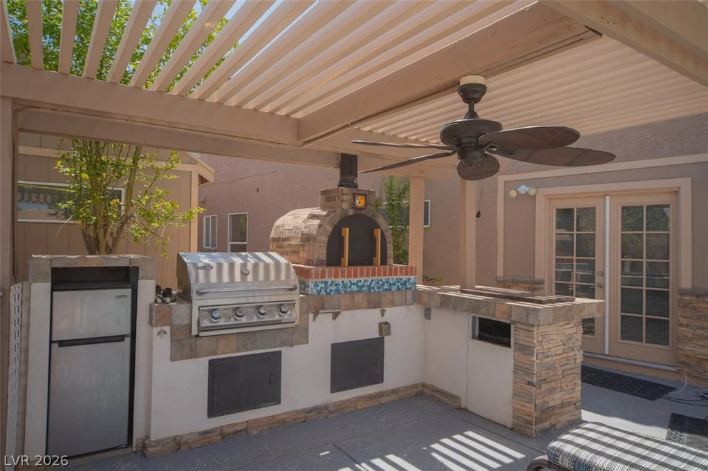 121 Heather, Henderson, NV 89002