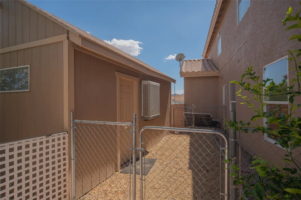 121 Heather, Henderson, NV 89002