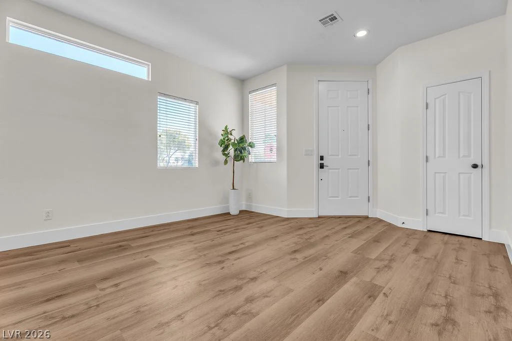 121 Torchwood, Las Vegas, NV 89144