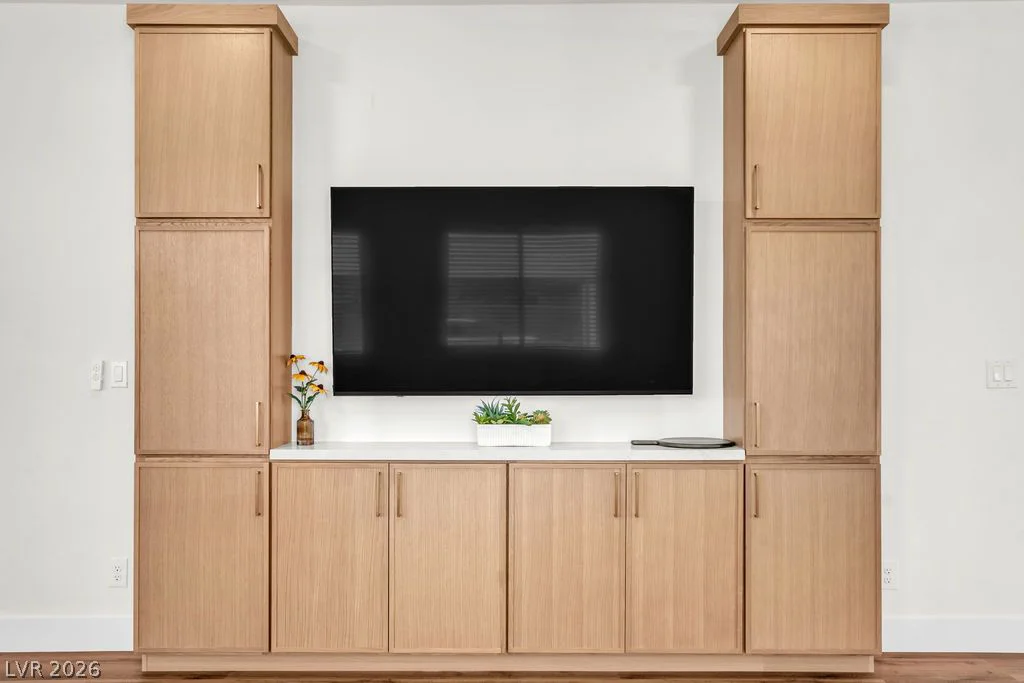 121 Torchwood, Las Vegas, NV 89144
