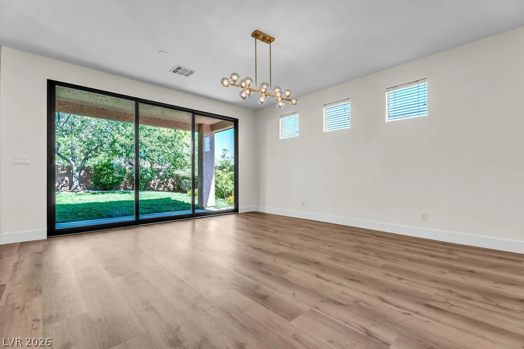 121 Torchwood, Las Vegas, NV 89144