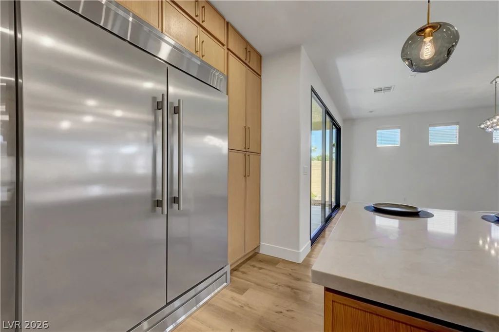 121 Torchwood, Las Vegas, NV 89144