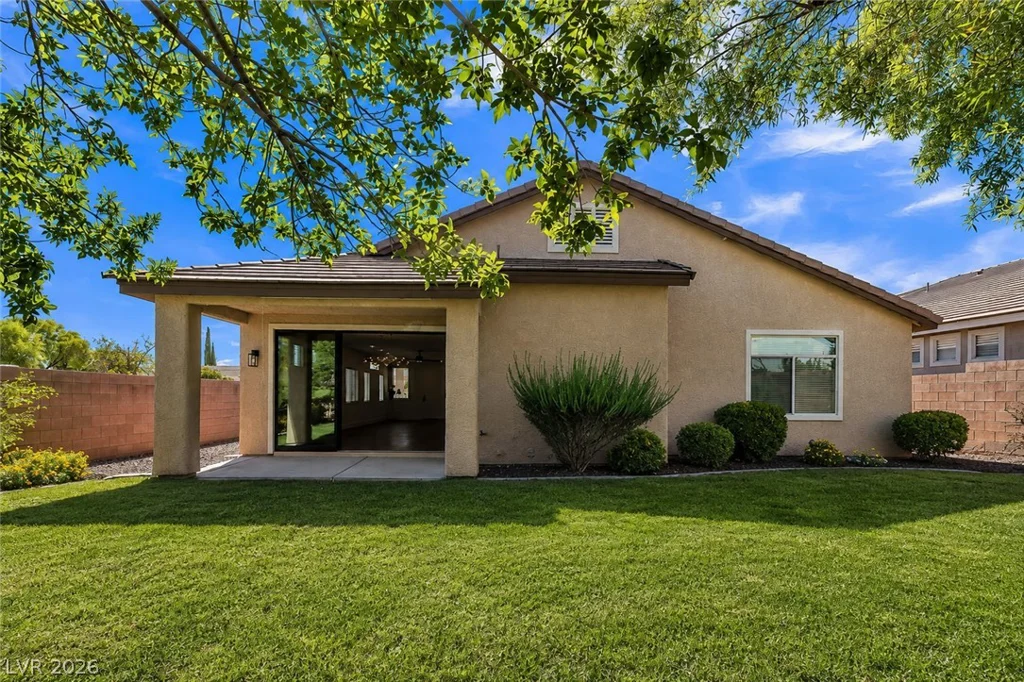 121 Torchwood, Las Vegas, NV 89144