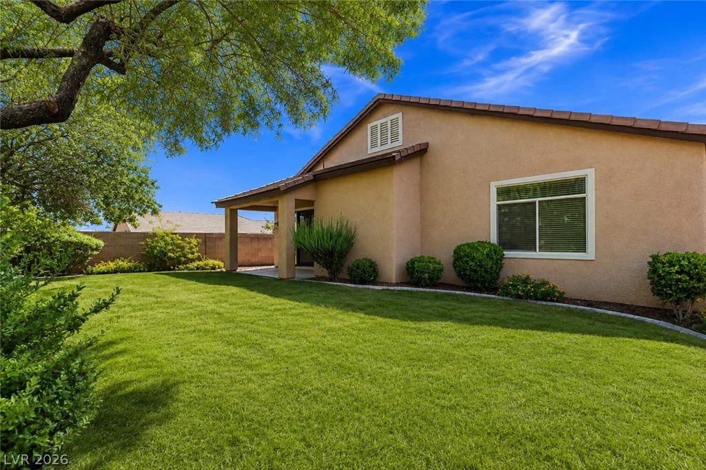 121 Torchwood, Las Vegas, NV 89144